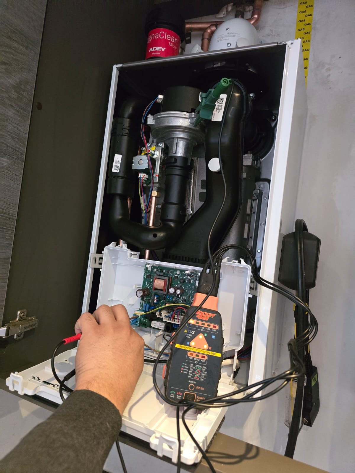 WLBC Gas Safe Engineer